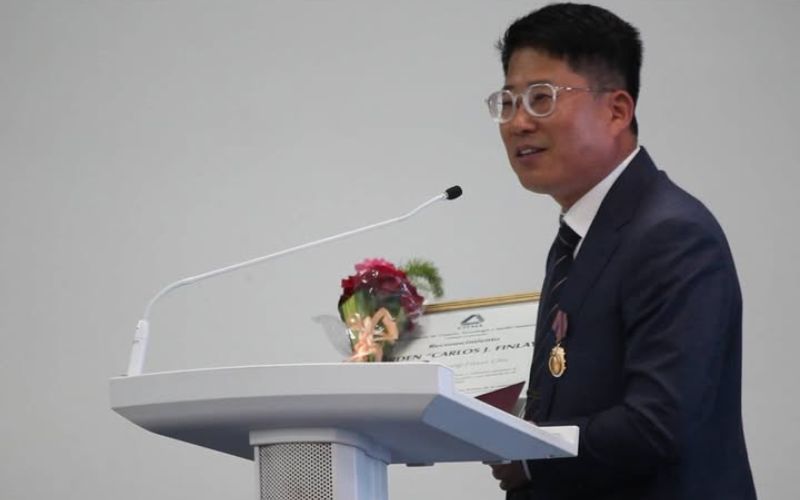 Giáo sư Kyung-hyun Cho là người Hàn Quốc thứ hai được trao giải thưởng này