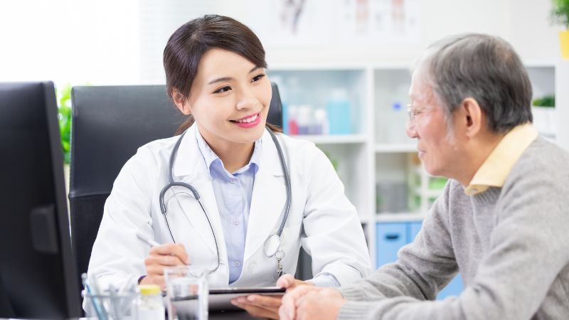 Chỉ số Triglyceride ở mức rất cao nên gặp bác sĩ để theo dõi