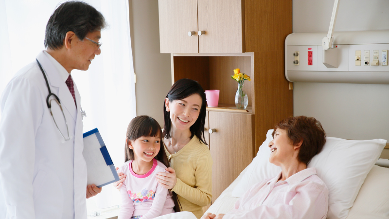 Cần hỗ trợ tâm lý và động viên người bệnh kiên trì khi chăm sóc