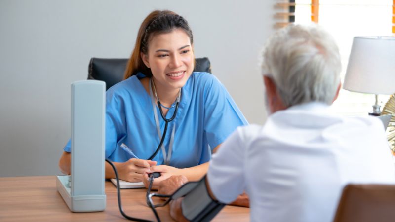 Khám sức khỏe định kỳ để phòng ngừa bệnh tim mạch