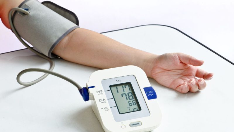 Kiểm soát huyết áp, cholesterol và mỡ máu ổn định