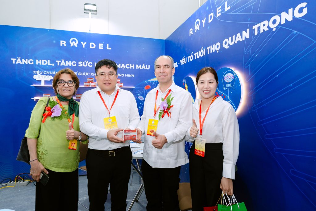 Raydel vinh dự đón tiếp Ngài Đại sứ Cộng hòa Cuba ghé thăm tại VIETNAM MEDI-PHARM 2026